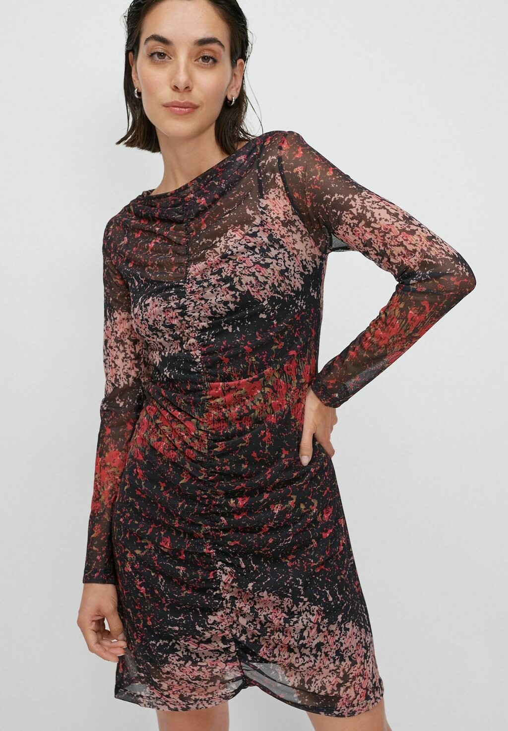 

Платье-футляр Long Sleeve Mini Next, цвет red black ditsy