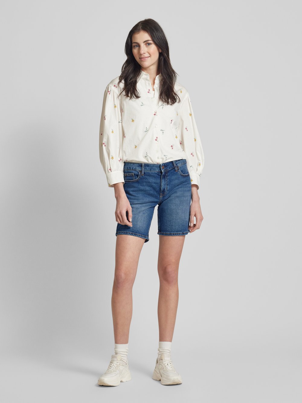 

Джинсовые шорты прямого кроя с пятью карманами Esprit, светло-голубой