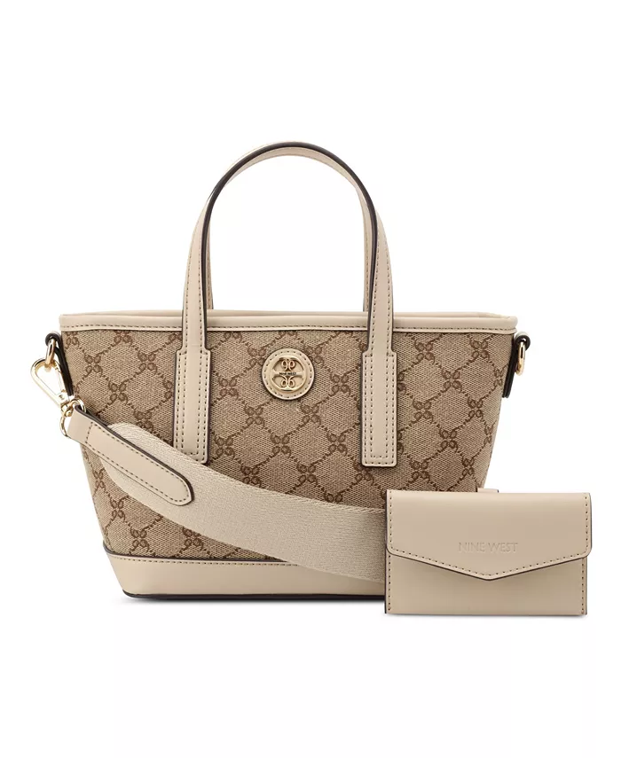 

Сумка-кроссбоди Avaya Small Tote Nine West, коричневый