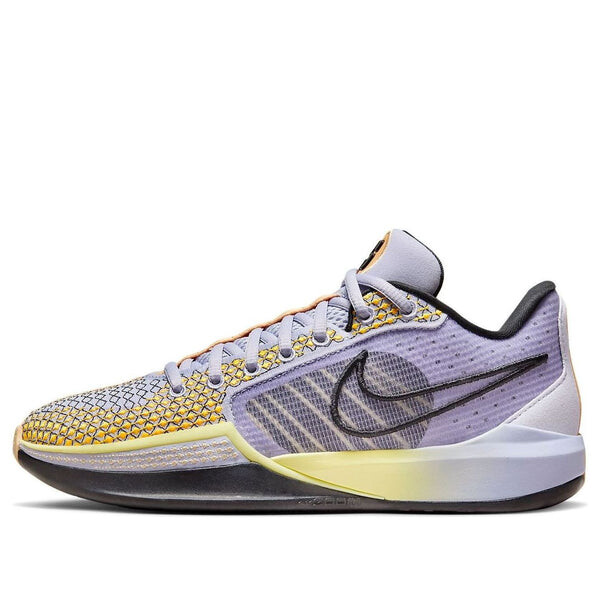 Кроссовки (WMNS) Nike Sabrina 1 'Spark', фиолетовый