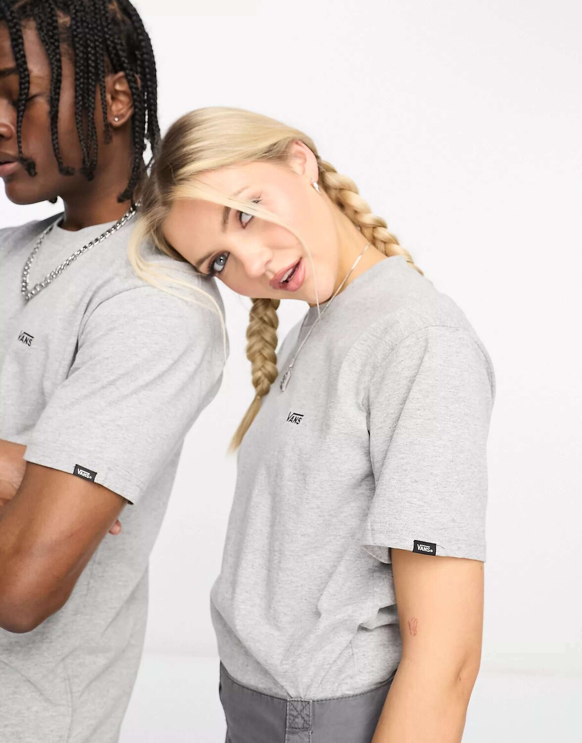 

Серая вересковая футболка унисекс с логотипом на левой груди Vans, Серый, Серая вересковая футболка унисекс с логотипом на левой груди Vans