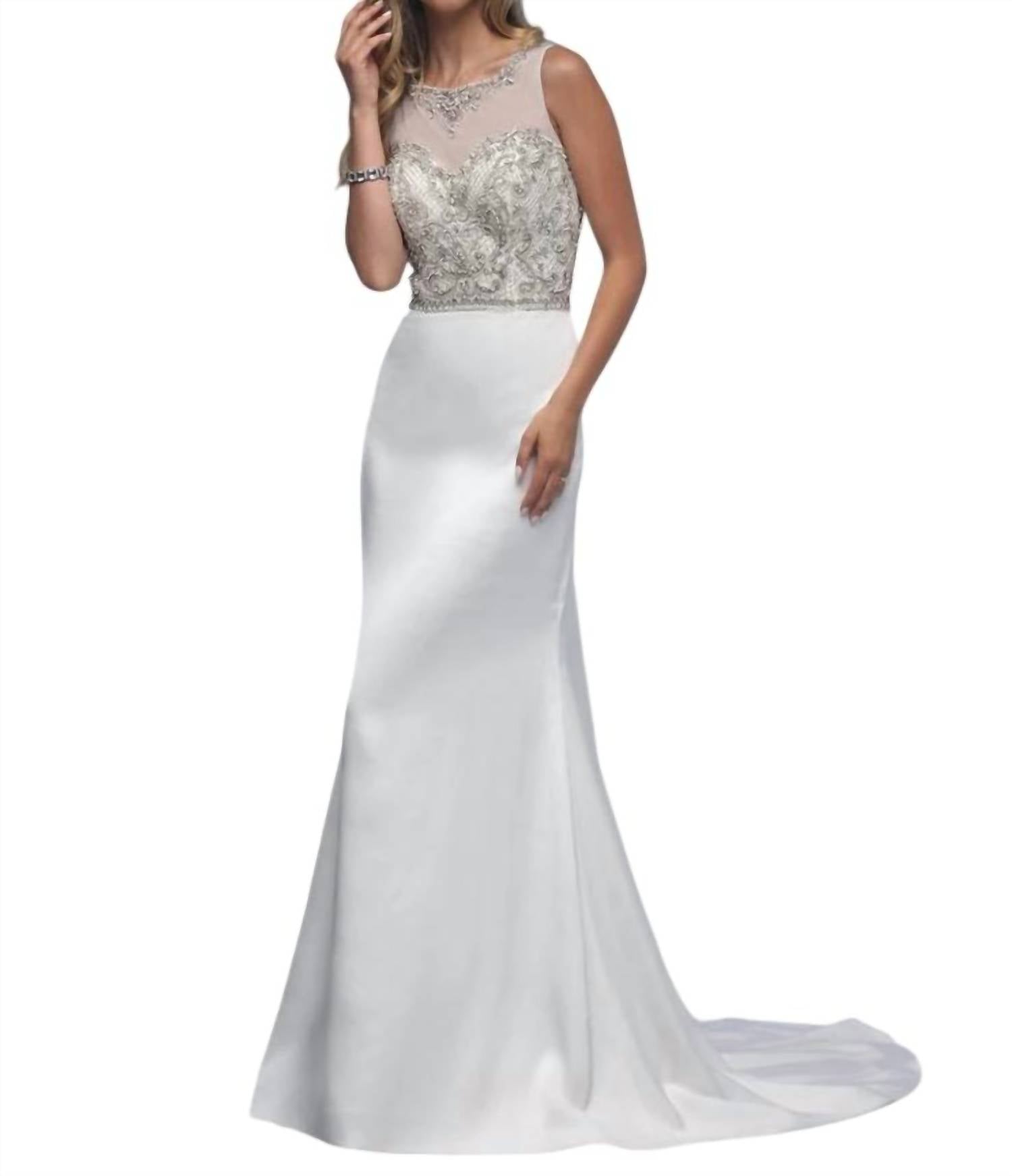 

Свадебное платье Fit And Flare из атласа цвета слоновой кости Impression Bridal