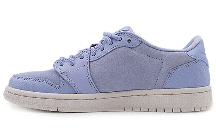

Кроссовки JORDAN 1 Retro Low Ns Royal Tint Women's