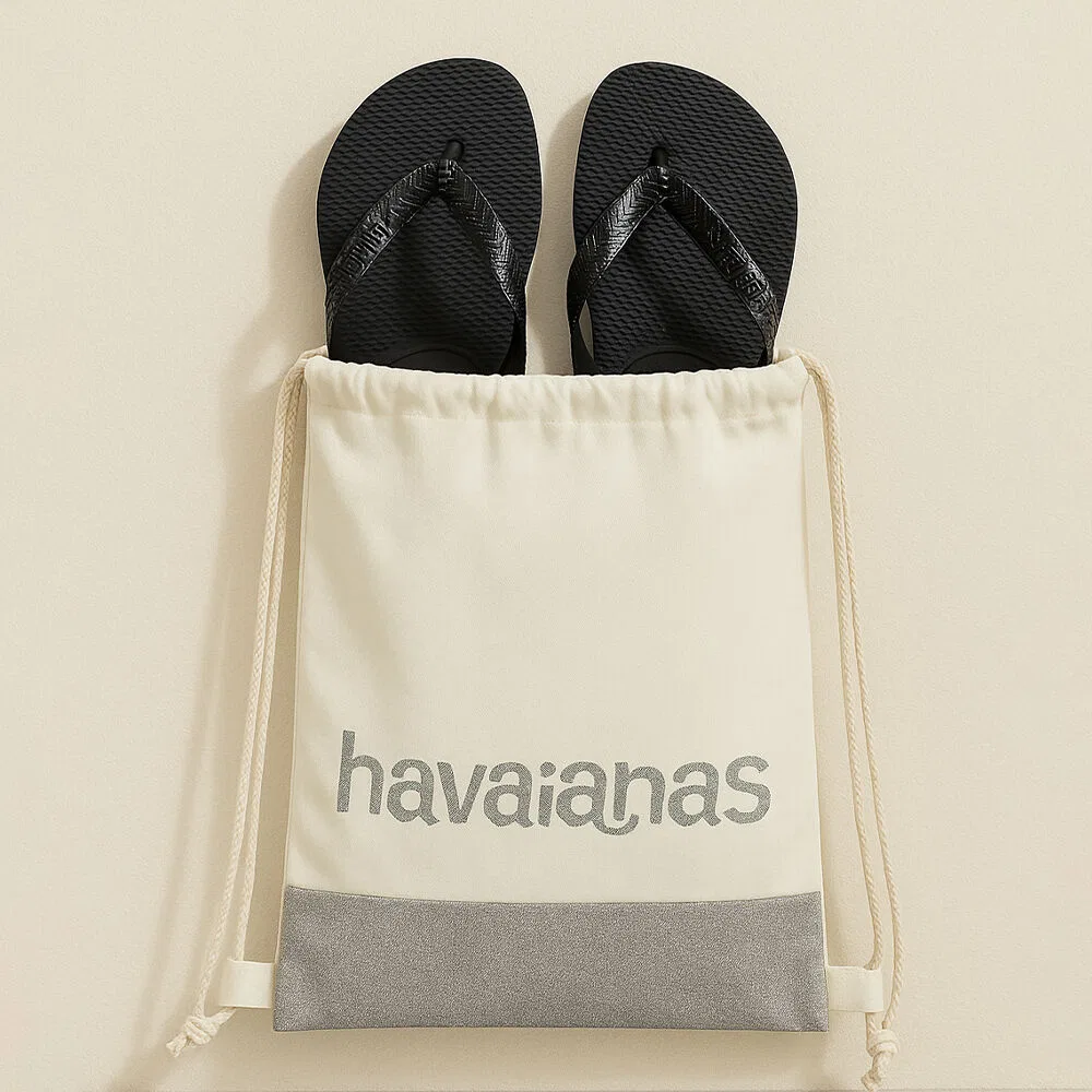 Мужские чёрные шлёпанцы Top Flip Flop и сумка на шнурке с блёстками от Havaianas