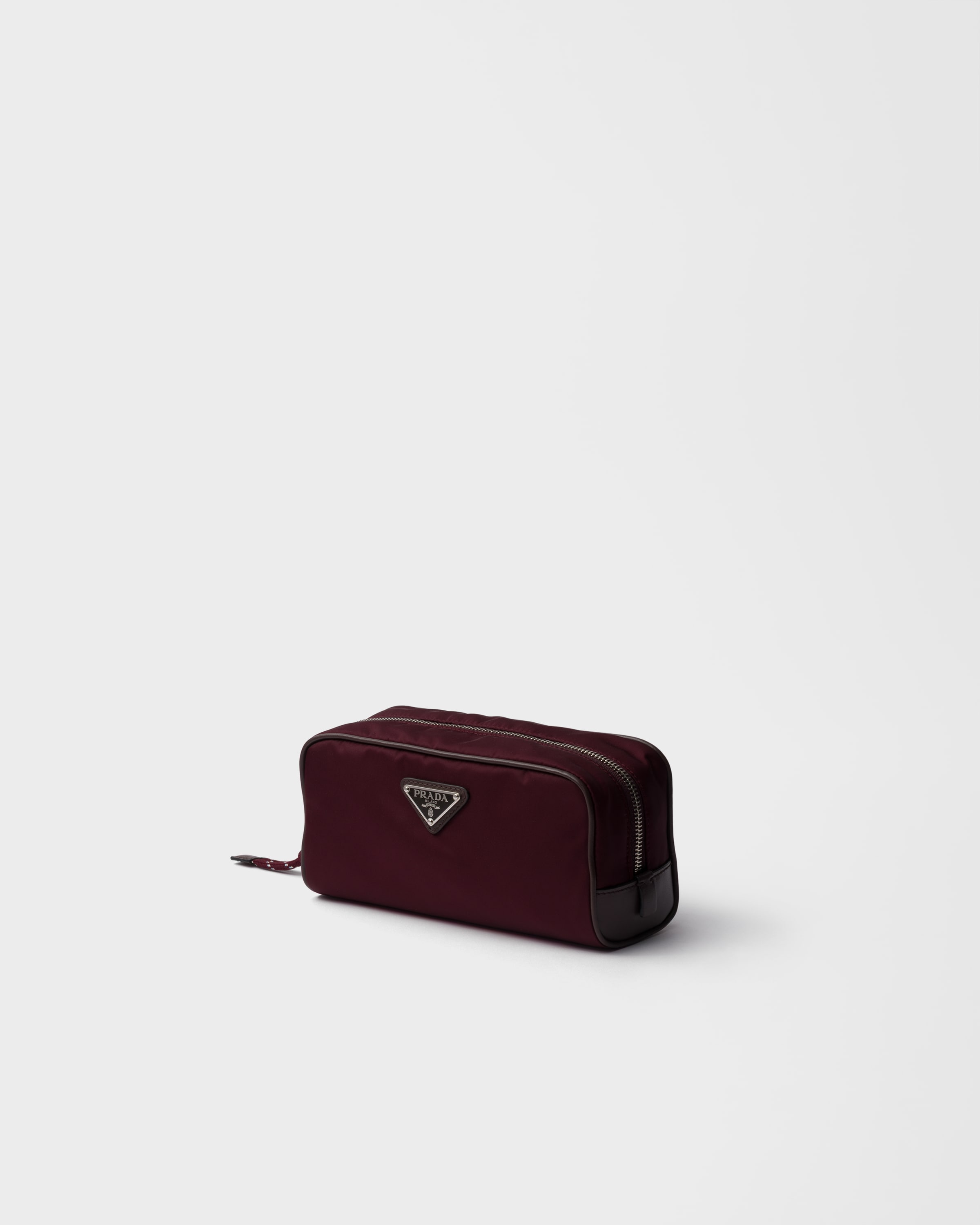 Косметичка Prada Speedrock из Re-Nylon и кожи Prada, бордовые — фото 2