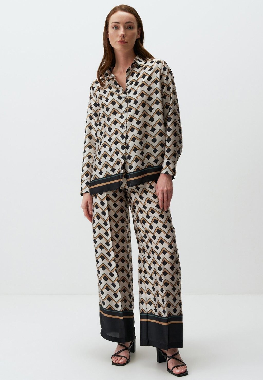 

Тканевые брюки HIGH WAIST GEOMETRIC PATTERNED Jimmy Key, кремовый