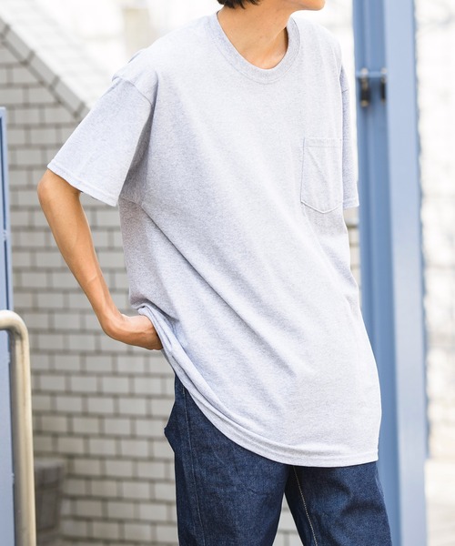 

Футболка GILDAN GL2300 MURS, оверсайз, с карманом, хлопок 6 унций, бежевая