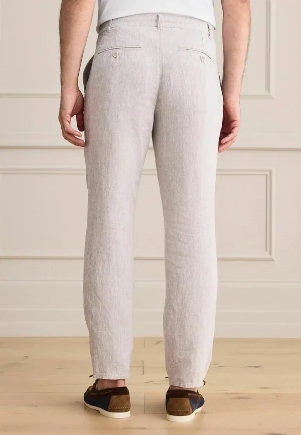 Брюки Next, Regular tapered fit signature 100% linen pleated chino trousers, светло-серый — фото 2