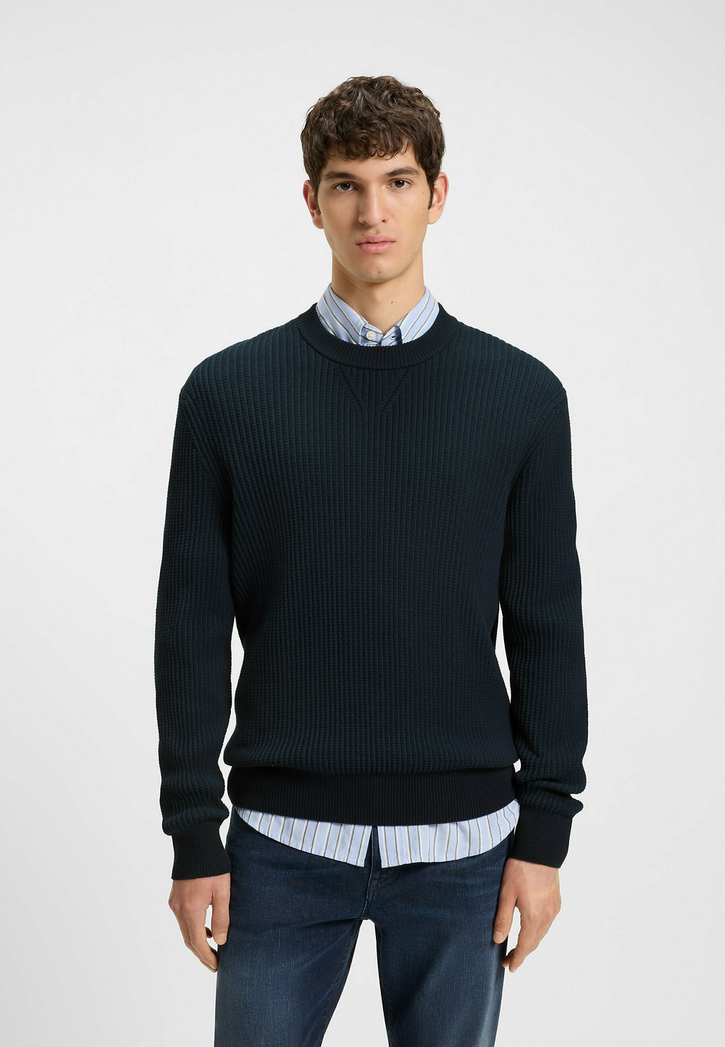 

Свитер BOSS, темно-синий