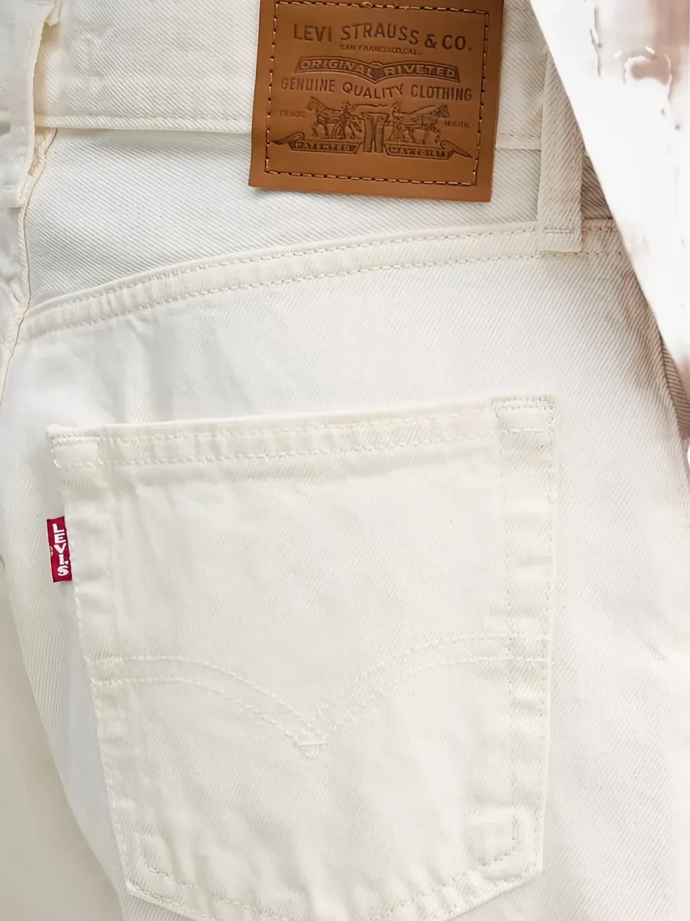 Джинсы Easy Dad с задними карманами Levi's, бежевый — фото 4