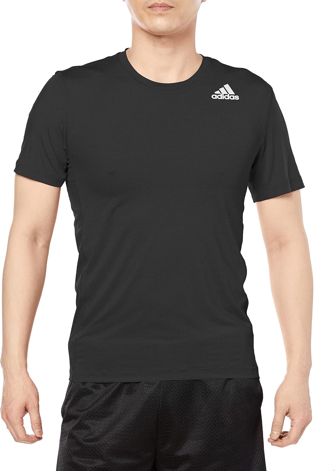 

Мужская футболка adidas Techfit с коротким рукавом (47891), черный