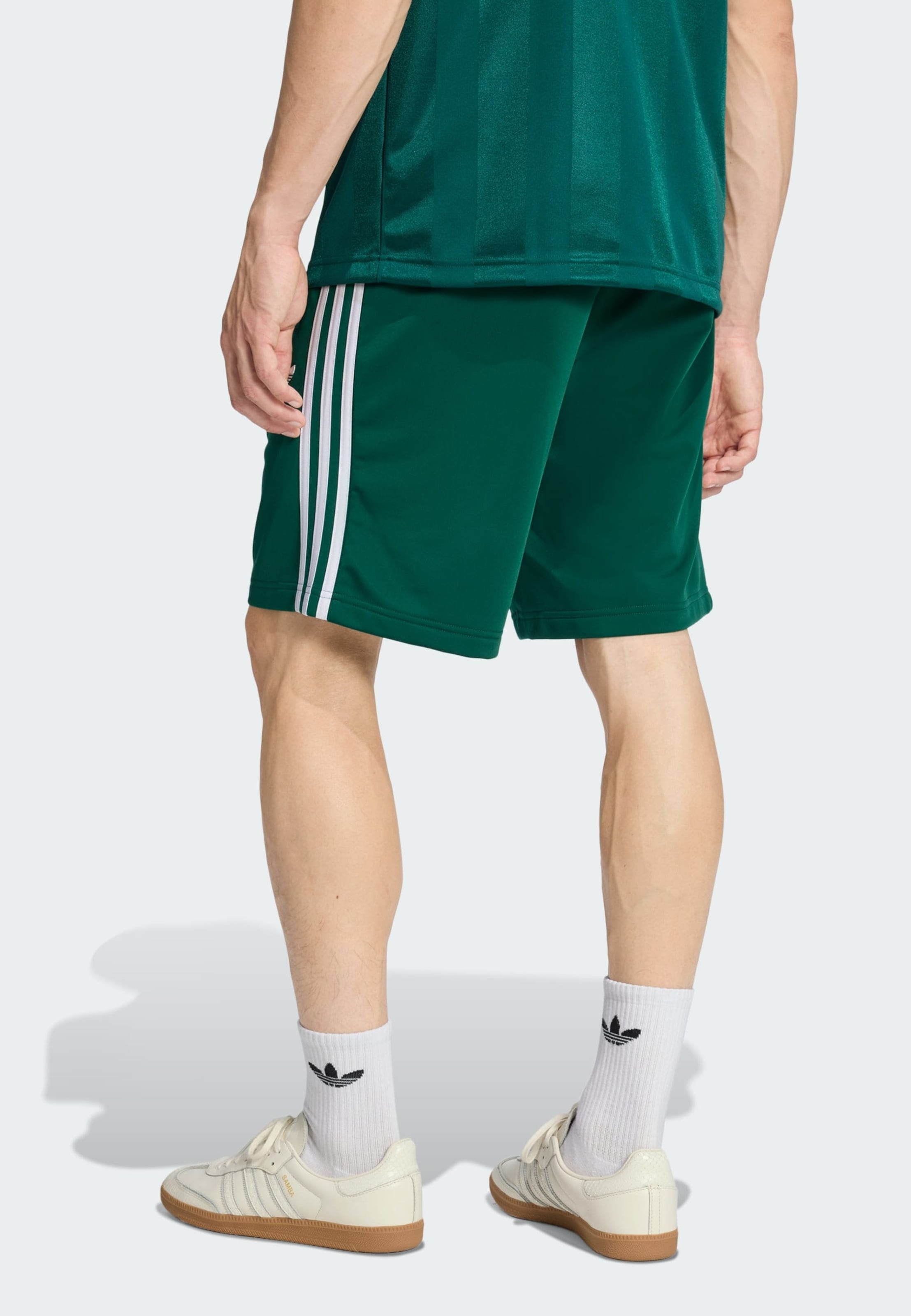 Adidas Originals Шорты Regular 'Firebird' в цвете Fir — фото 3