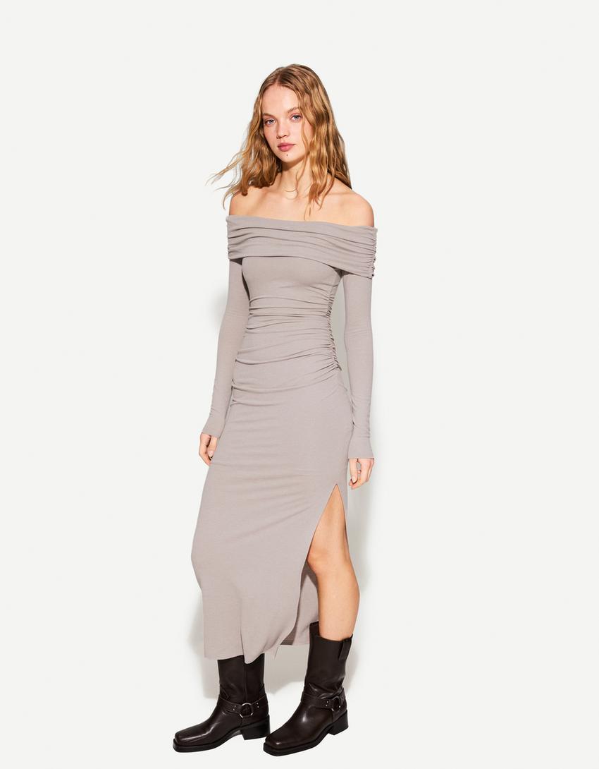 

Платье миди Бардо Bershka, желтый