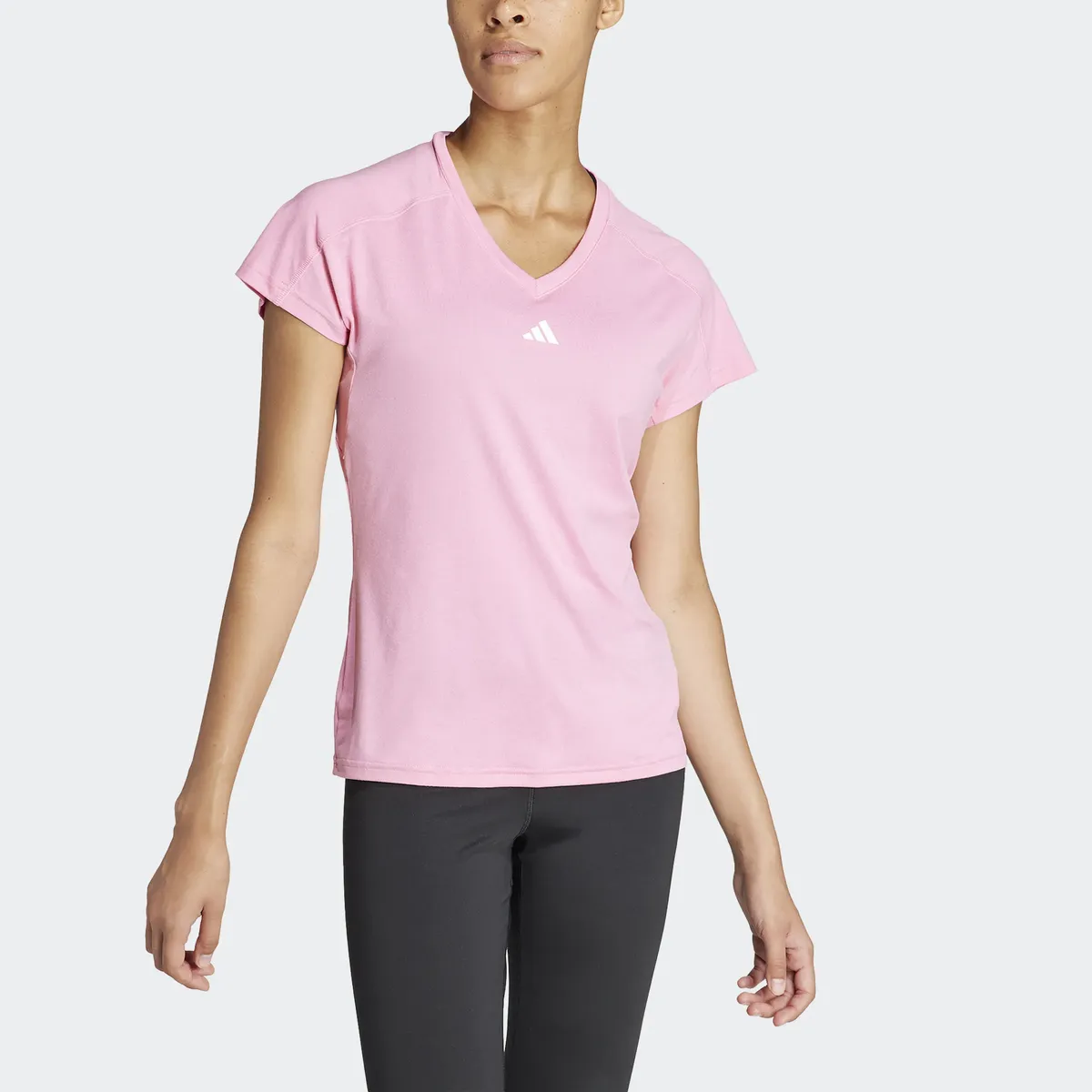 

Футболка adidas Performance "AEROREADY TRAIN ESSENTIALS MINIMAL BRANDING V-образным вырезом", цвет Blipnk