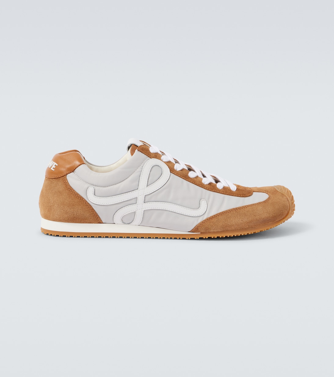 

Балетные кроссовки Runner 2.0 с замшевыми вставками Loewe, Grey/White/Tan