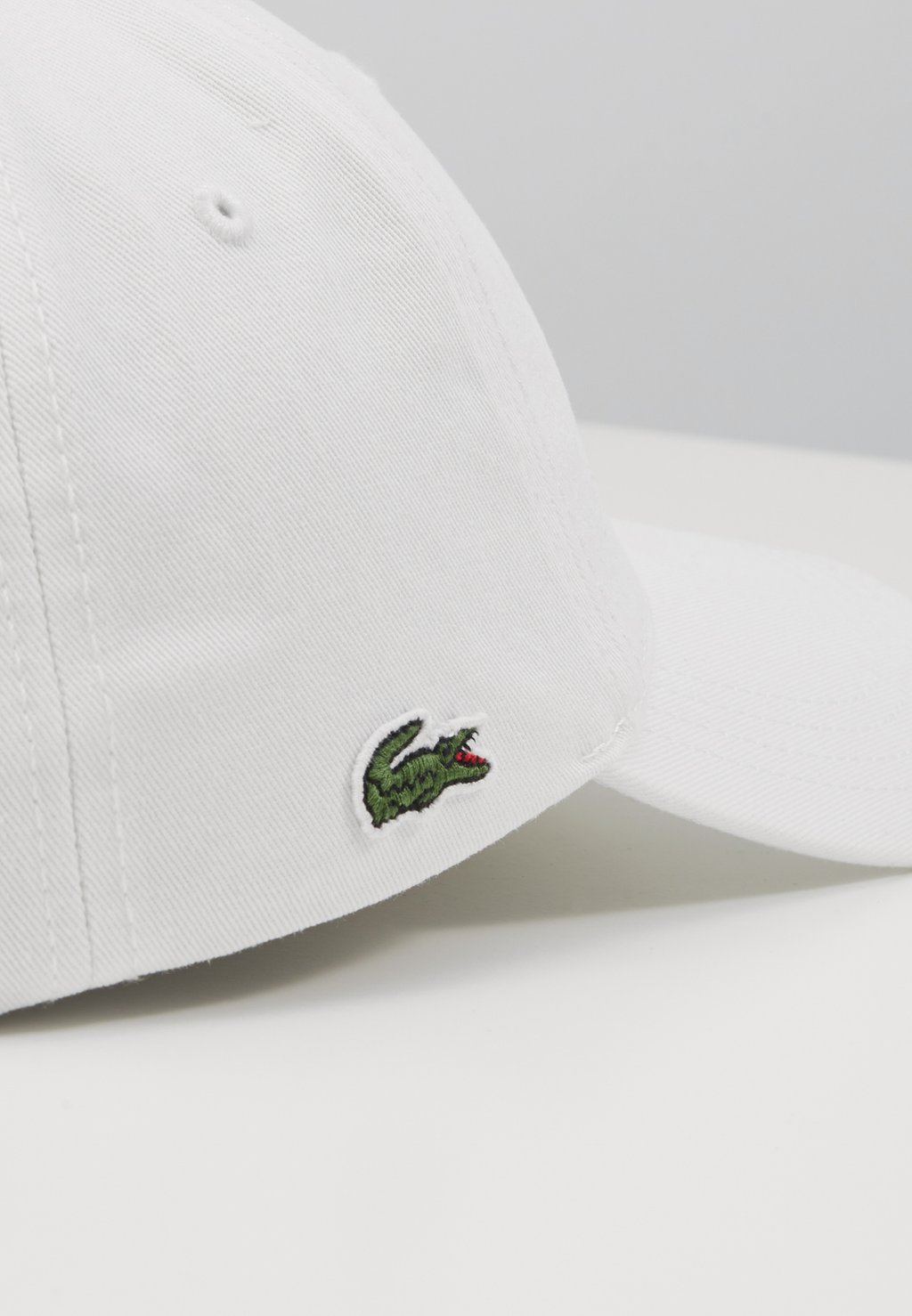 

Кепка Lacoste, белая