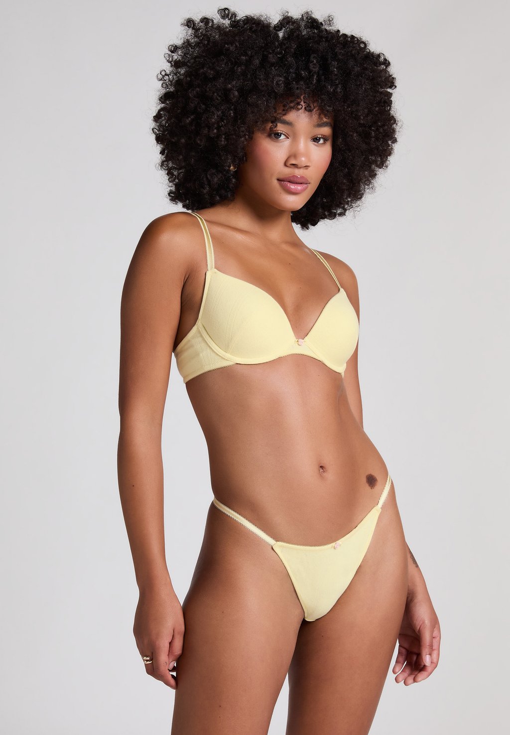 

Стринги POINTELLE Hunkemöller, желтый
