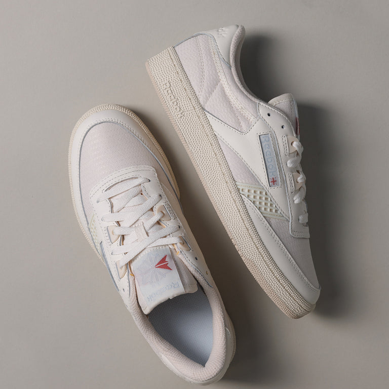 

Кроссовки Club C 85 Vintage Reebok, цвет chalk/vintage chalk s23-r/stucco