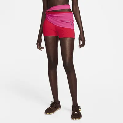 

Шорты Nike x Jacquemus, цвет University Red/Watermelon