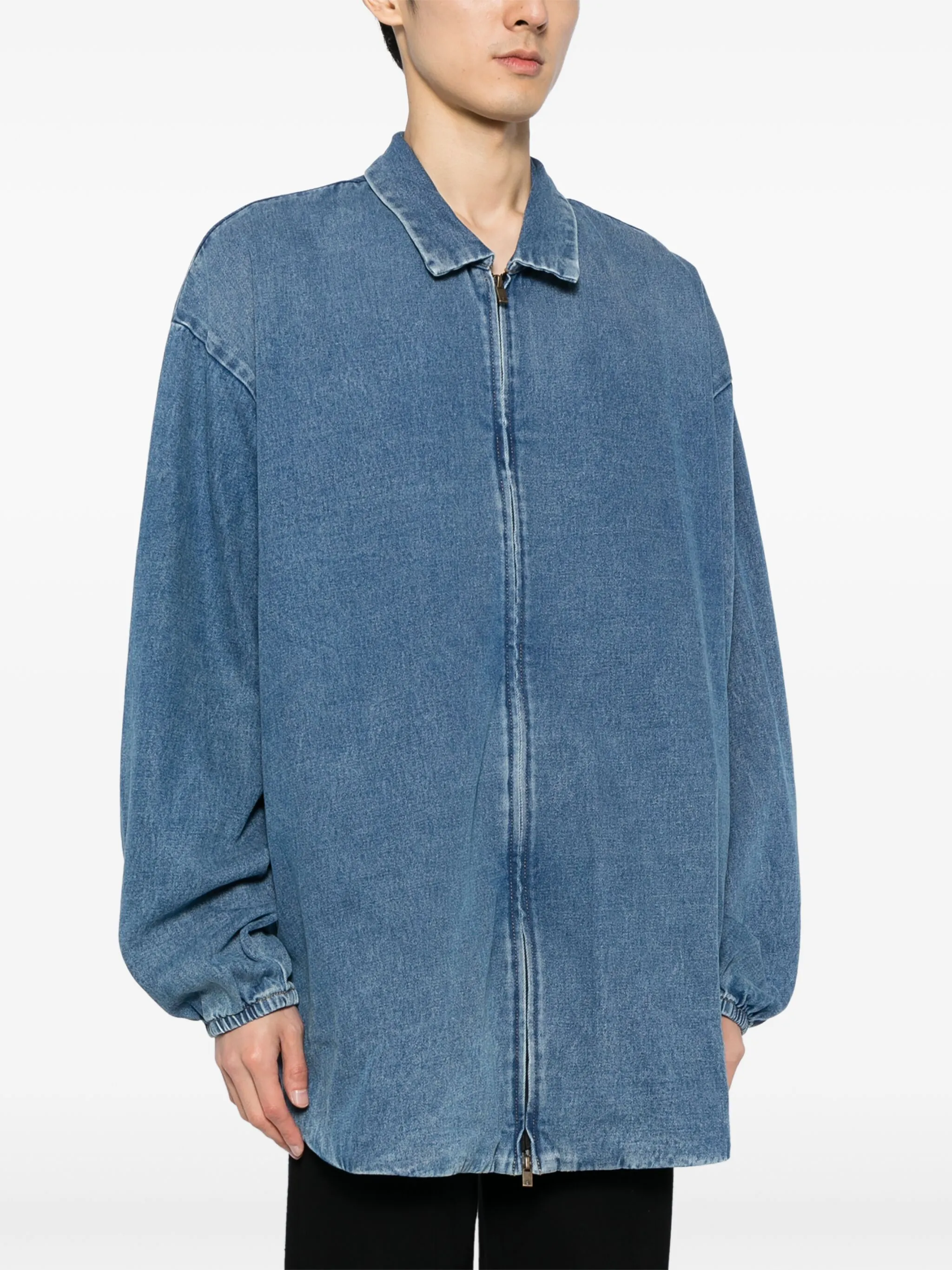 Джинсовая куртка-рубашка на молнии Fear Of God Essentials, синий — фото 3