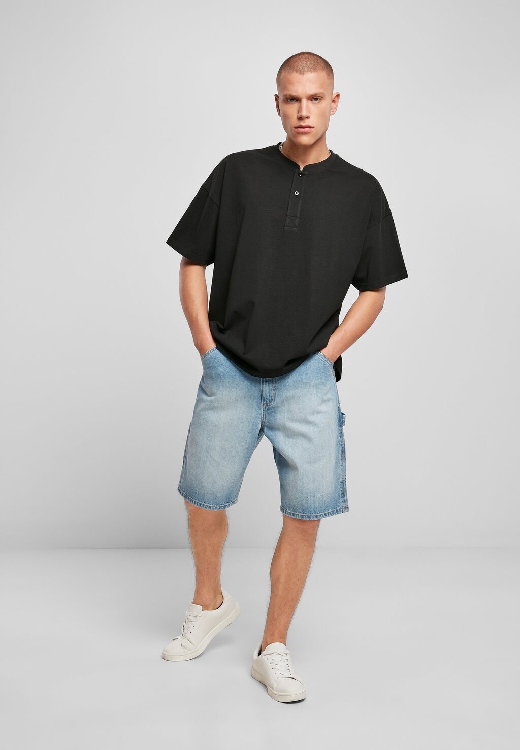 

Базовая футболка OVERSIZED Urban Classics, черный