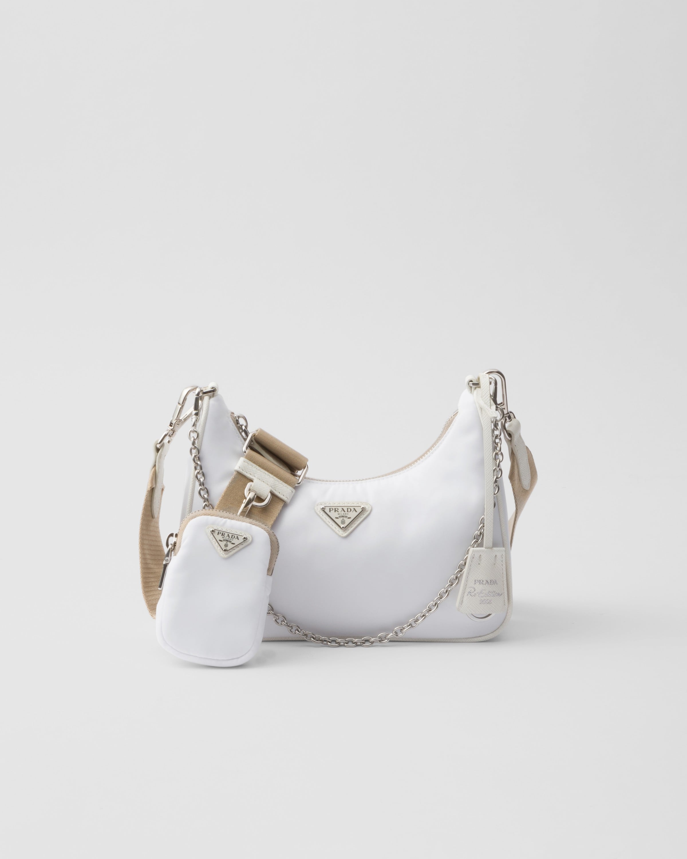 

Сумка Prada Re-Edition 2005 из переработанного нейлона (Re-Nylon), белый