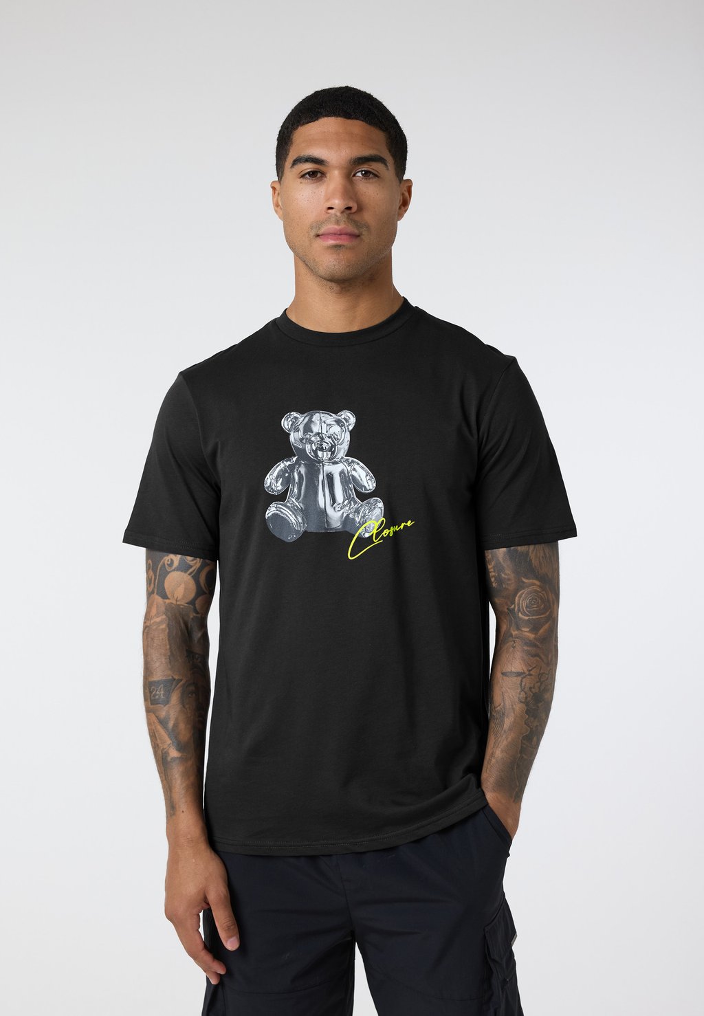 

Футболка с принтом CHROME TEDDY TEE CLOSURE London, черный