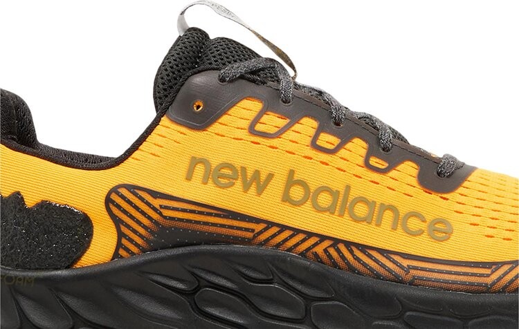 Кроссовки Fresh Foam X More Trail v3 'Orange Blacktop', оранжевый — фото 2