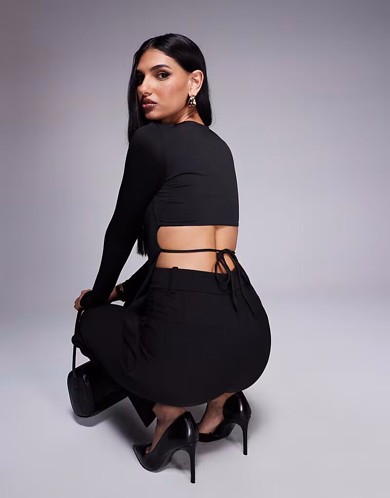 

Двухслойный облегающий топ с открытыми рукавами и завязками на спине, черный цвет Princess Polly