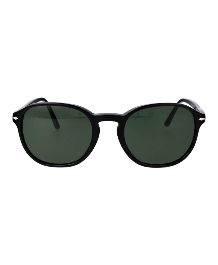 

Стильные солнцезащитные очки модели 0po3343s. Persol, черный