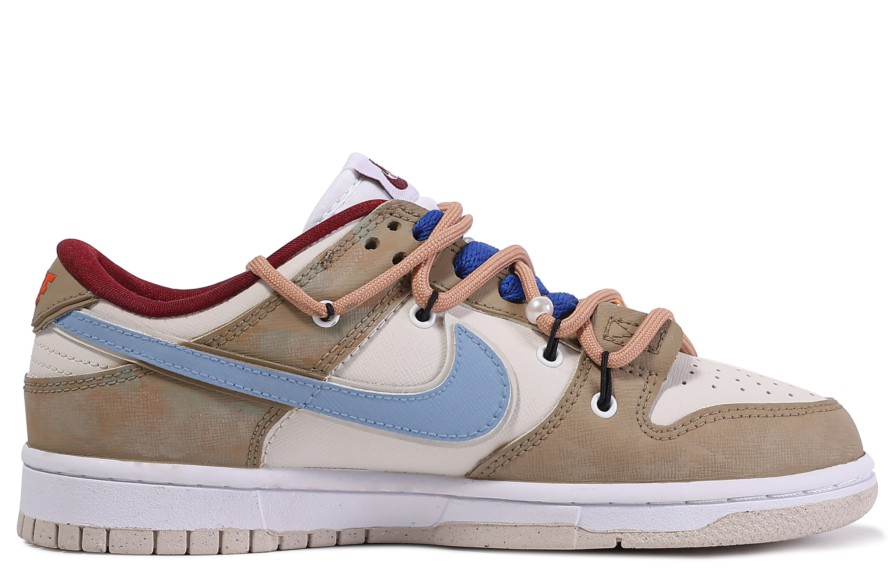 

Кроссовки Nike Dunk Skateboarding Shoes Women's Low-top Brown/white, цвет Linen