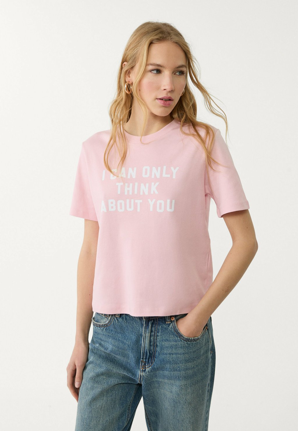 

Футболка с принтом WITH SLOGAN Stradivarius, светло-розовый
