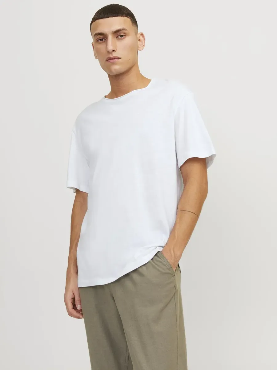 

Футболка Jack & Jones "JJESUMMER ЛЬНЯЯ ФУТБОЛКА SS O-NECK LN", белый