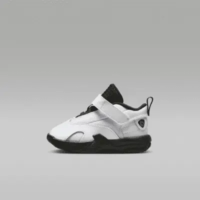

Кроссовки Jordan Max Aura 6, цвет White/Black/Metallic Gold