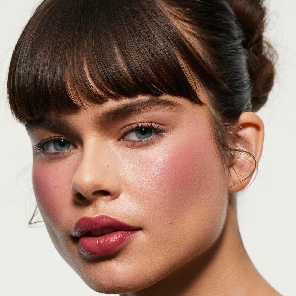 Бальзам для губ Kylie Cosmetics Lip & Cheek Glow Balm, black cherry/comes in cherry — фото 3