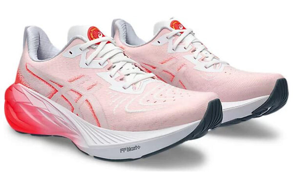 Кроссовки новабласт 4 Asics, белый — фото 3