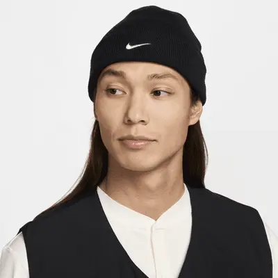 

Шапка Nike Terra Swoosh Beanie, черный/белый