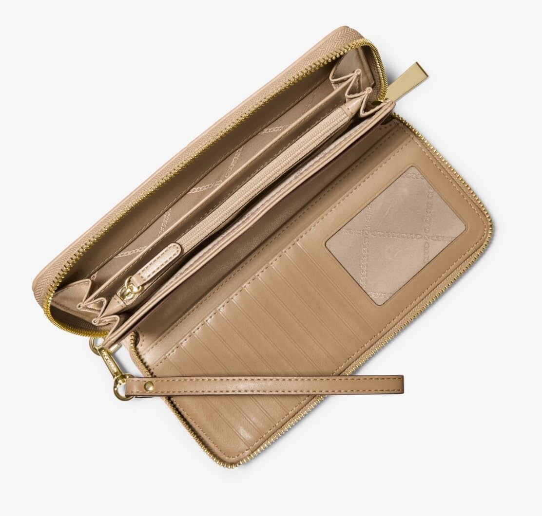 

Michael Kors Women's Jet Set Travel Continental, Husk