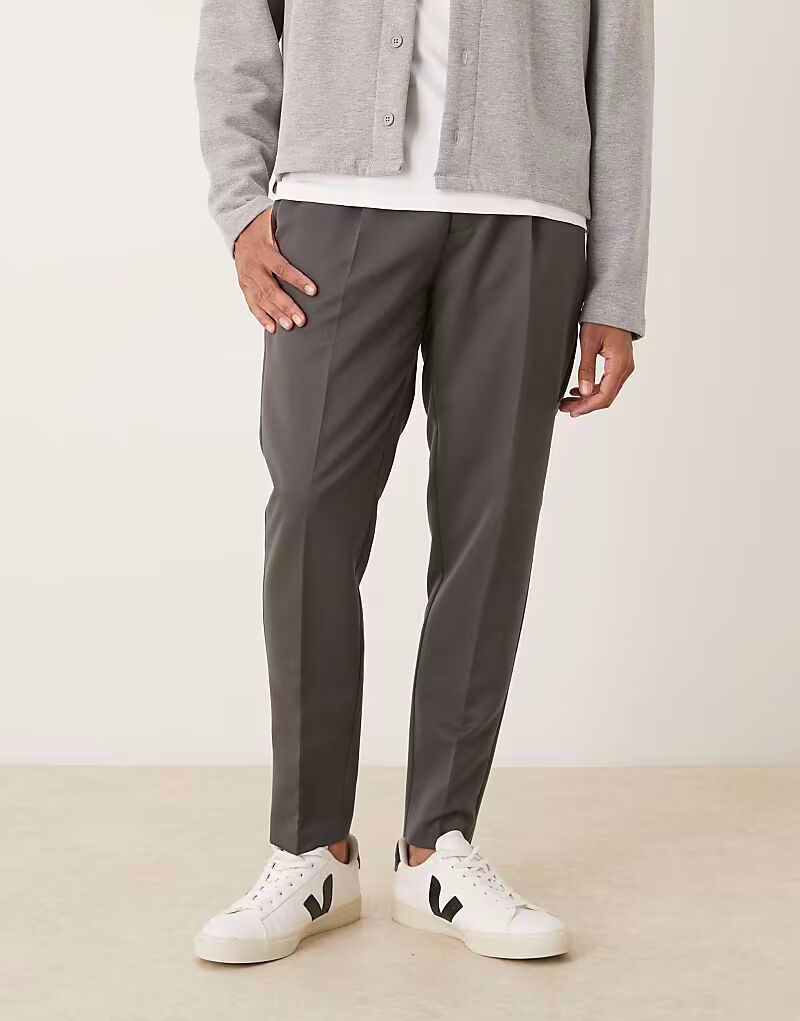 

Элегантные зауженные брюки со складками темно-серого цвета Asos Design