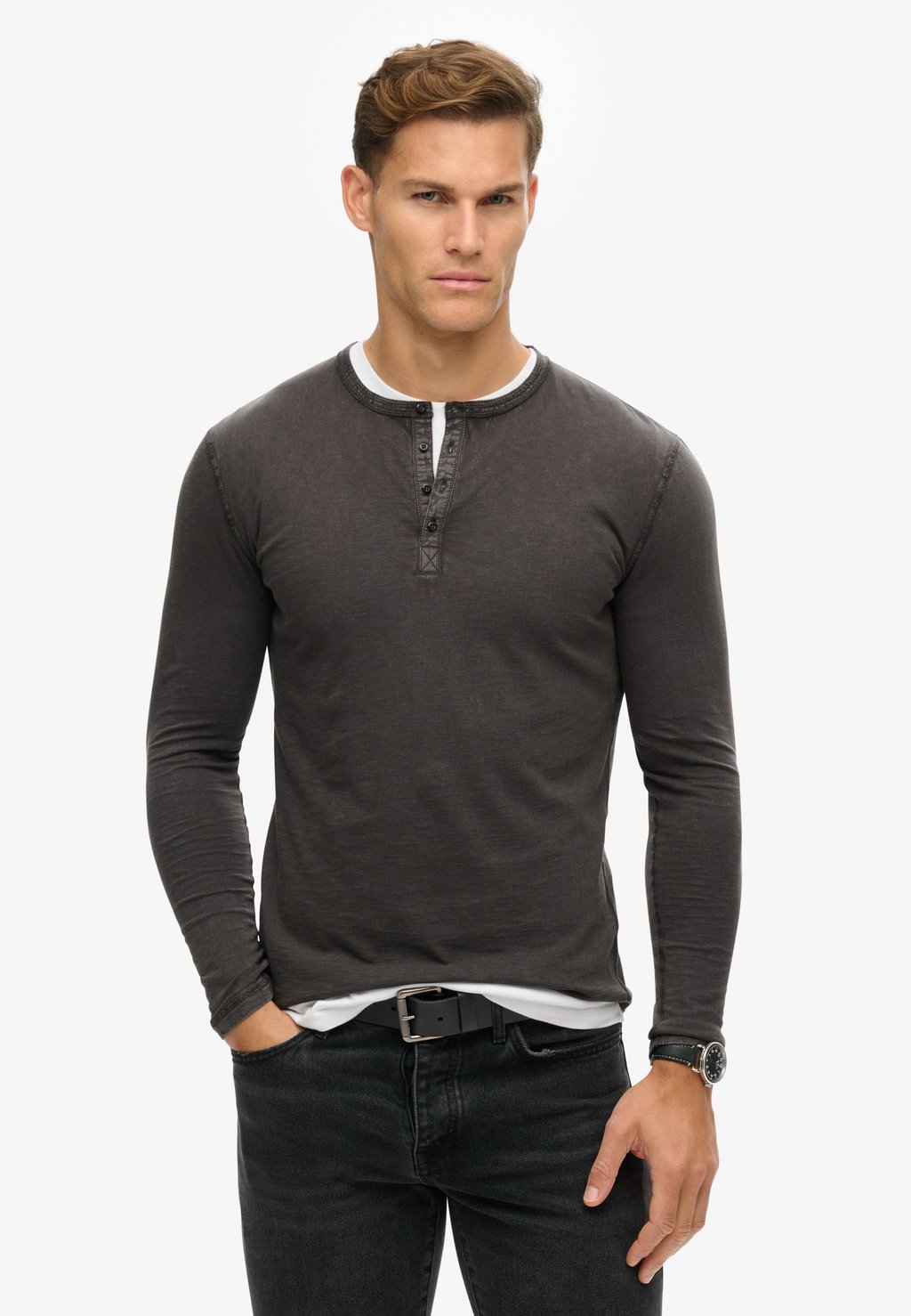 

Лонгслив Superdry, черный
