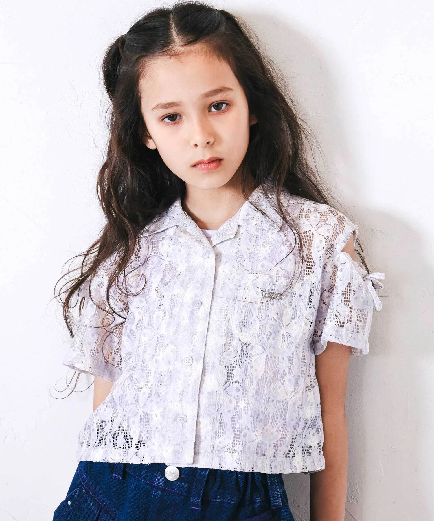 Детская футболка-топ с открытыми плечами и тай-дай принтом Nexchic с бабочками тёмно-синего цвета — фото 4