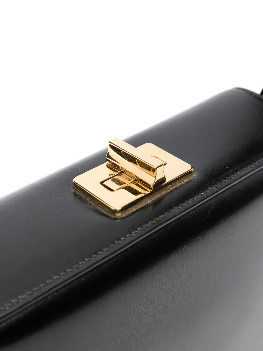 Мини-сумка через плечо с поворотной застёжкой Prada, черный — фото 4