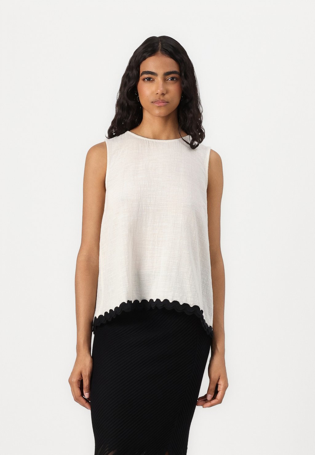 

Блуза VIMANDA WAVY O NECK VILA, кремовый