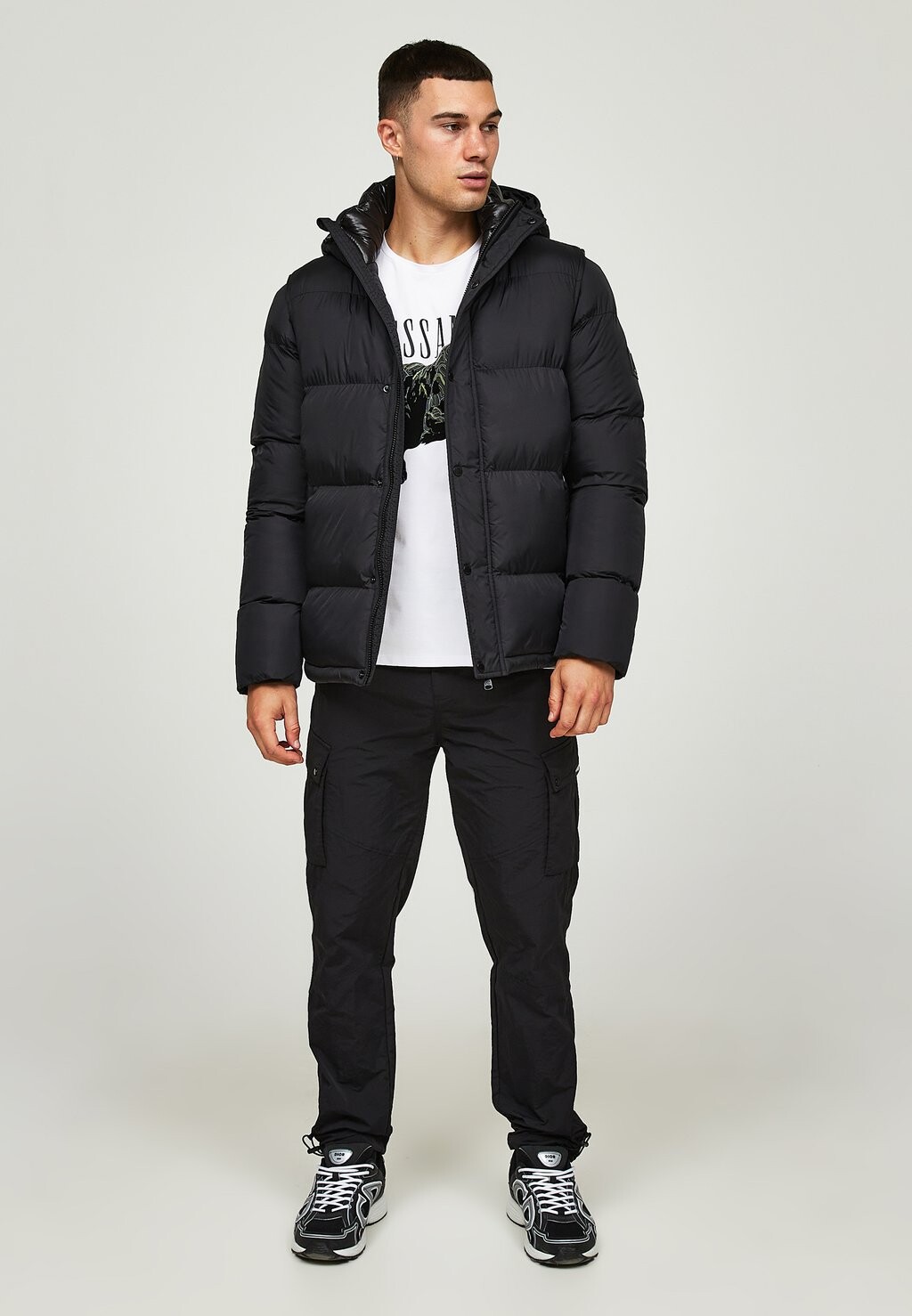 

Легкая куртка DELUCCI PUFFER Alessandro Zavetti, черный