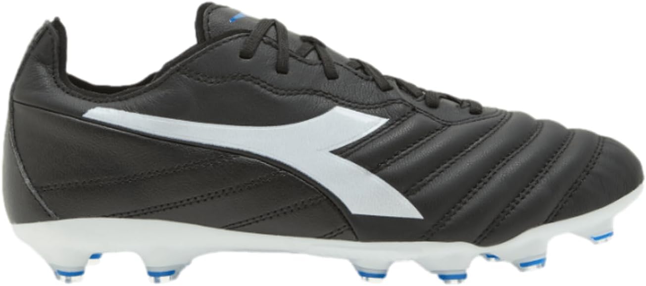 

Футбольные бутсы Diadora Brasil Elite 2 LT LP12 для твердого грунта - сверхмягкий, водоотталкивающий верх из цельной телячьей кожи, подкладка из несжимаемой ткани, противоскользящая PU-подкладка на пятке, стелька с точками гибкости, белый/черный...
