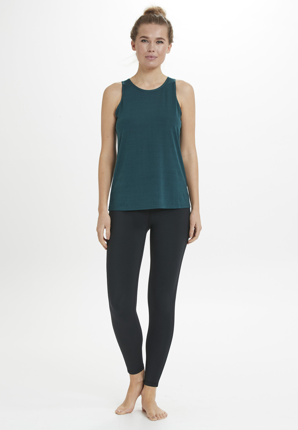 

Топ Athlecia Tank MOTA, цвет 3124 Marble Green