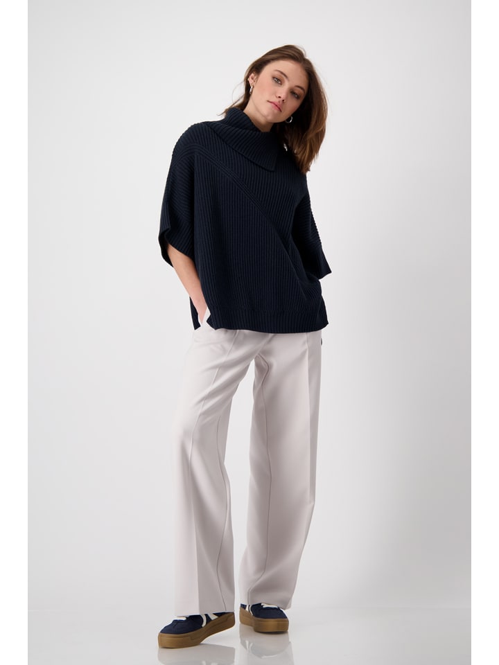 

Водолазка темно-синего цвета monari