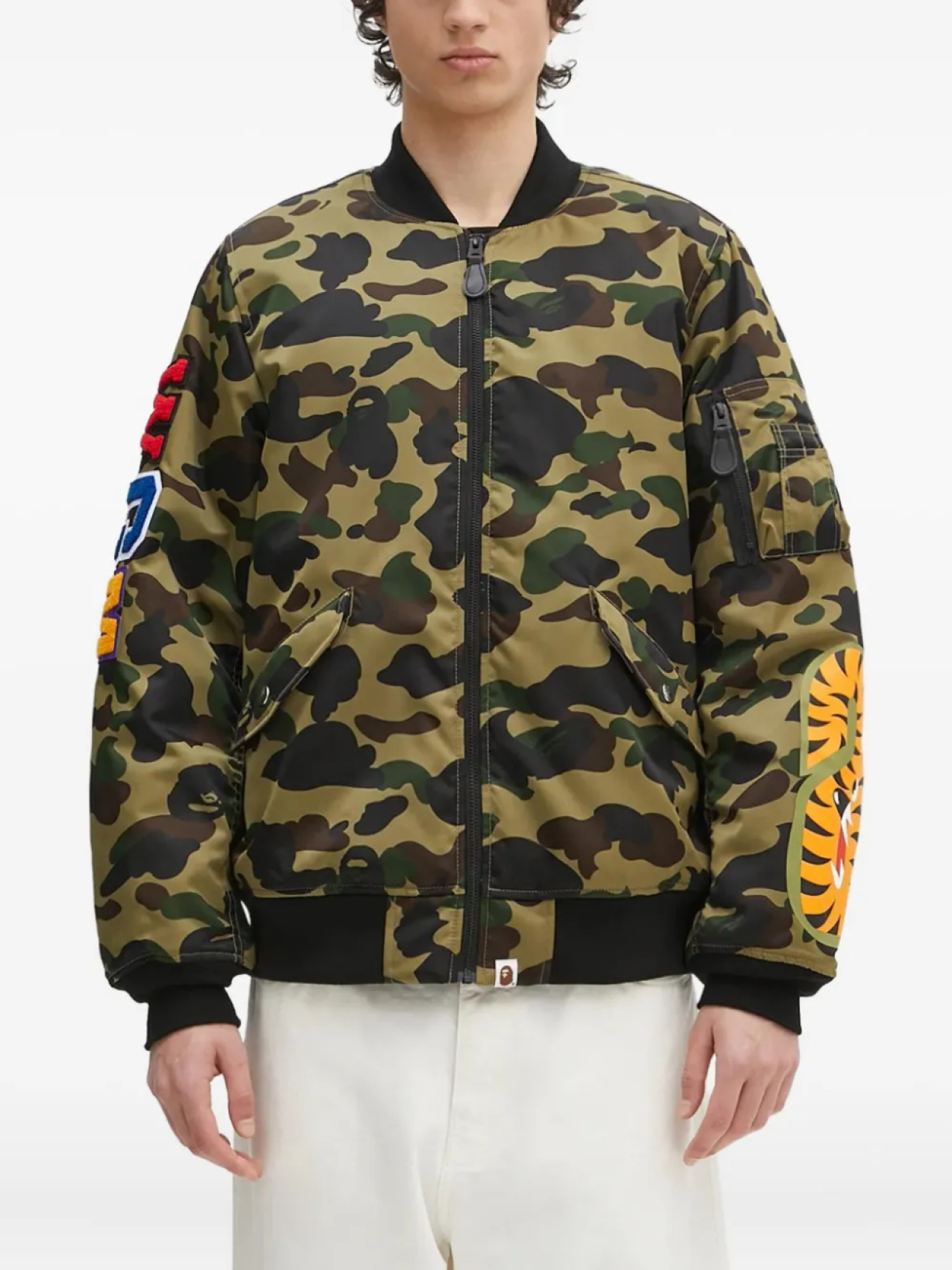 

Куртка-бомбер Ma-1 с вышивкой Camo Shark от BATHING APE 1st A Bathing Ape, зеленый