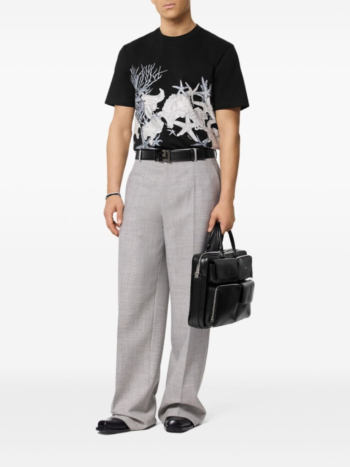

Футболка с графичным принтом Versace, черный
