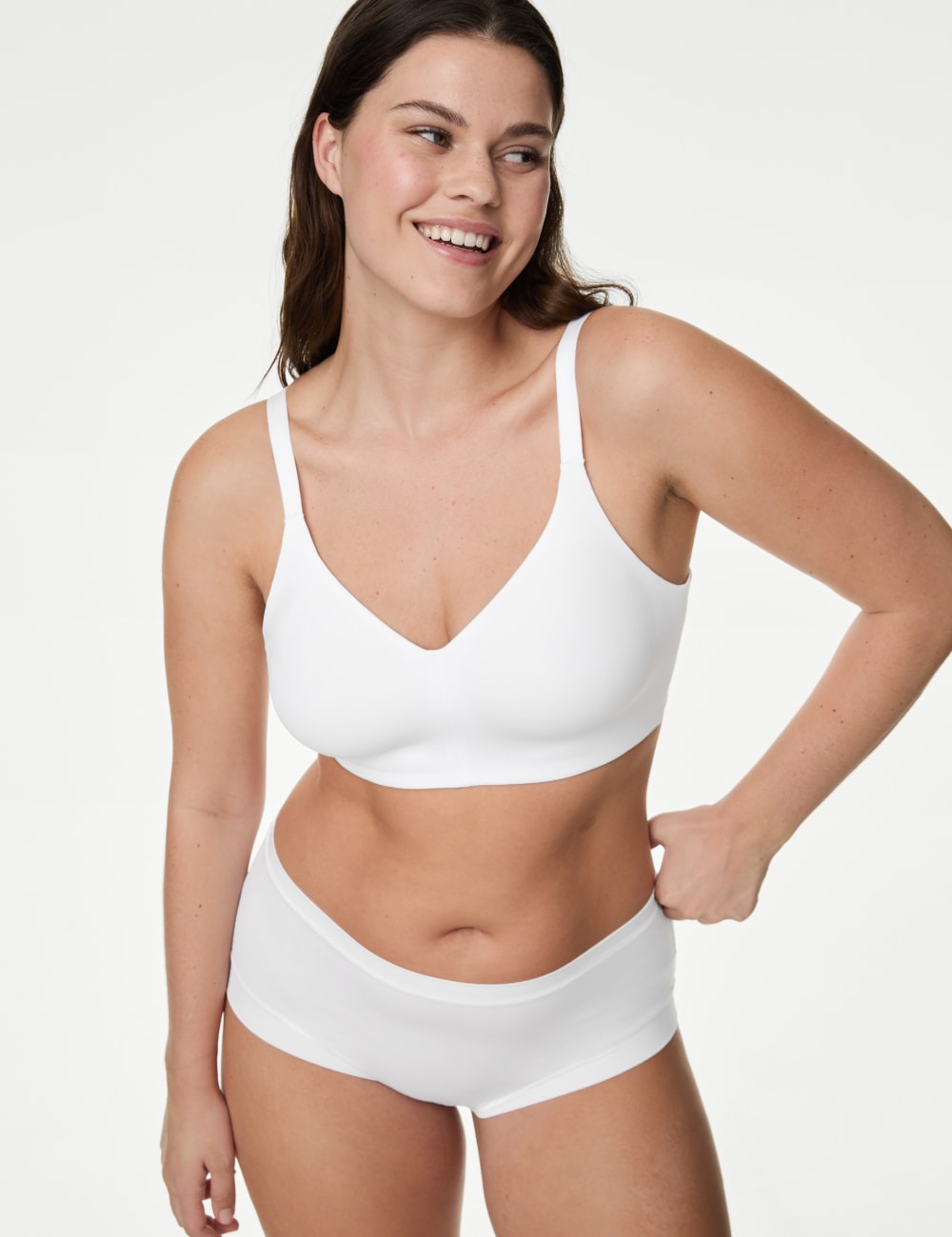 

Бюстгальтер Flexifit без косточек с полной чашкой AE Body by Marks & Spencer, белый